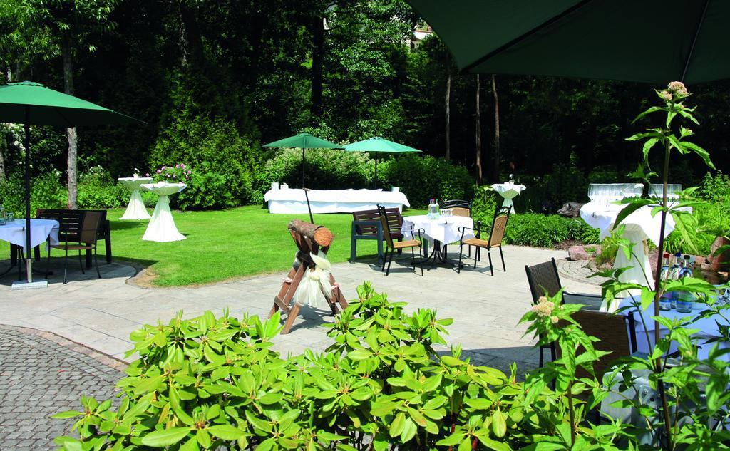 Hotel Goldener Hirsch Suhl Bagian luar foto