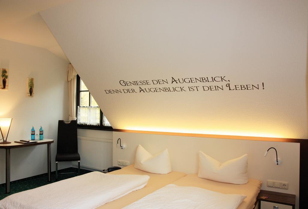 Hotel Goldener Hirsch Suhl Bagian luar foto